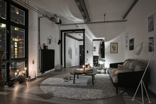 Dreamy Industrial Apartment | Goteborg, SwedenLayout: (Source: alvhem.com)