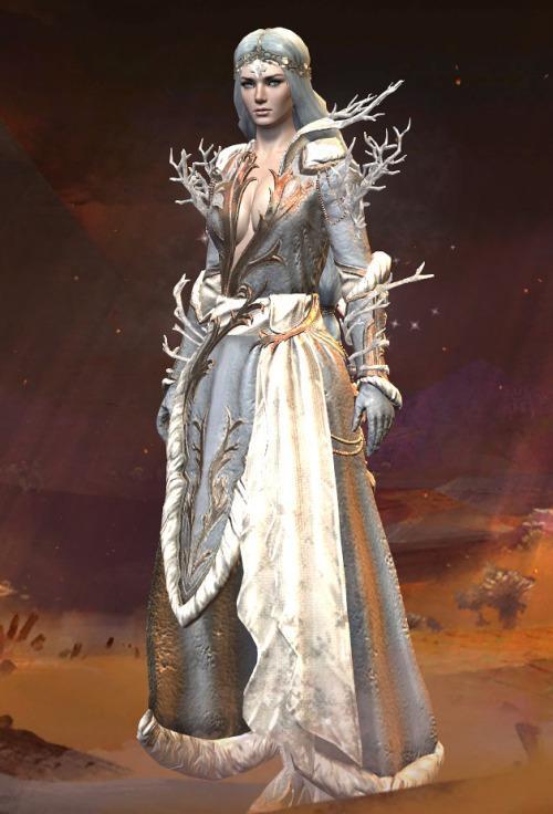 I recently got back to Guild Wars 2 after a 5 year break, got the expansions, revamped some old char