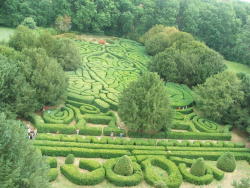 mentalflossr:  9 of the World’s Coolest Mazes You Can Visit