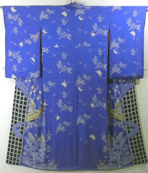 Amazing sanpo style vintage kimono, depicting Kachi-kachi Yama (Fire-Crackle Mountain tale) where a 