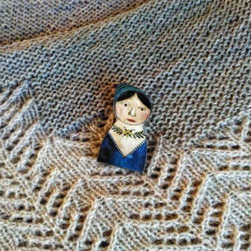 How awesome is this brooch by @donifolk inspired by Russian folklore? It is adorning my newly finish