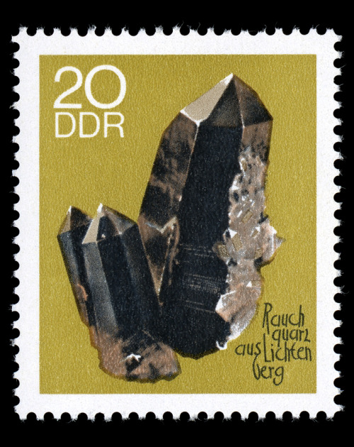 Lothar Grünewald, stamp set mineralogy, 1972. DDR / GDR. Bergakademie Freiberg. Via wikiwand