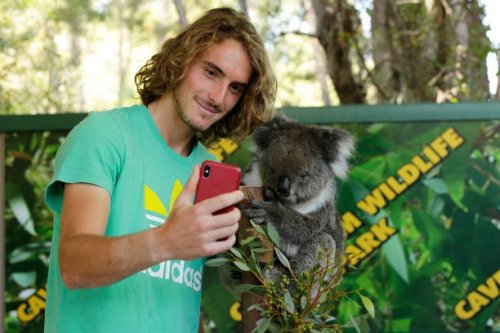 Maria Sakkari and Stefanos Tsitsipas during Hopman Cup 2018 (via x)