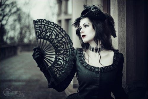 fuckyeahgothicfashion:  Submitted by filthyvictorianmademoiselle:  Model: Mademoiselle Karmahttp://facebook.com/mademoisellekarmamodelPhotographer: Knochensaege - Photodesign  