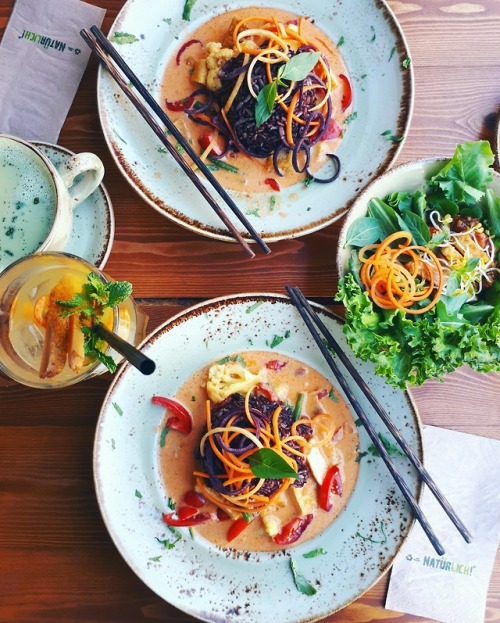 Lunch at vietal kitchen in stuttgart today! Red curry with tofu, tempeh, veggies and black rice with