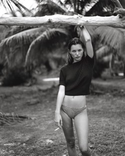 exquisitelyintimate:  kate moss by juergen