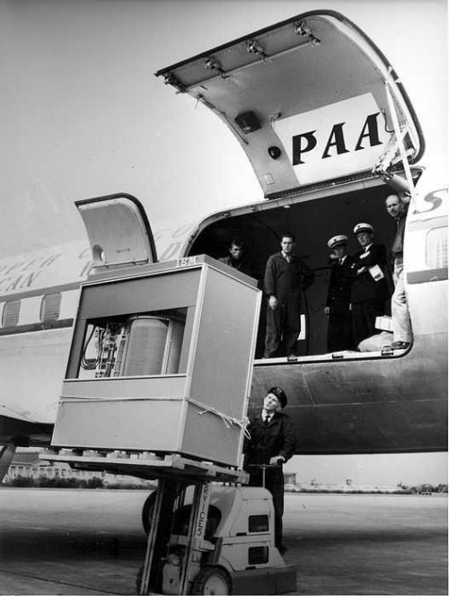 nm-gayguy: theniftyfifties:  A 5 megabyte hard drive being loaded onto a plane via forklift, 1956.  :o) 