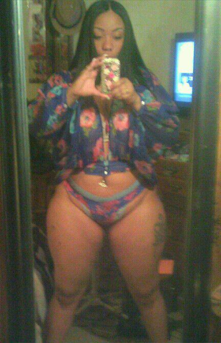 thickhotbodys:  Super thick