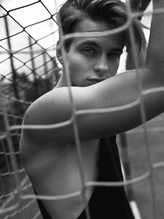 lesguys:  Bartek Aniołkowski by Marlena Matuszak