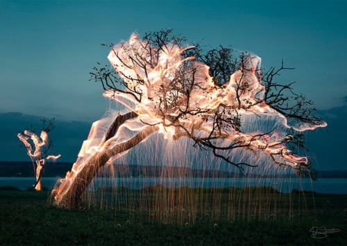 Light Painting Photography in Nature and Cities   Brazilian photographer Vitor Schietti, creates lig