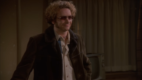  Steven Hyde in Every Episode → 1.22 - Punk Chick