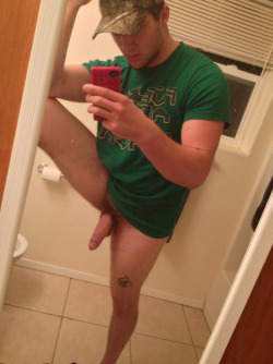 ksufraternitybrother:  SO MY TYPE…KSU-Frat Guy: Over 112,000 followers and 71,000 posts.Follow me at: ksufraternitybrother.tumblr.comVote for this site: http://www.bestmaleblogs.com/blogs/14556.html