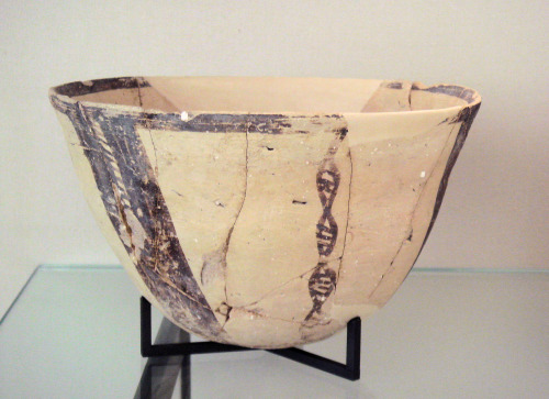 Early Ubaid pottery from Tepe Gawra in Iraq (5100 - 4500 BC).Tepe Gawra was an ancient Mesopotamian 