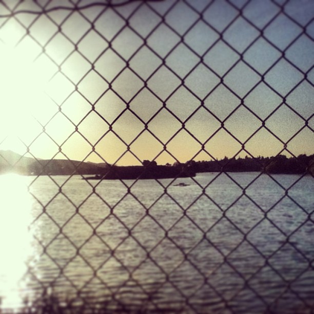 Went in a walk this morning , aha #sunrise #am #morning #walk #lake #water #border