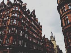 sleepingwithher:🏢☁ (em Glasgow, United