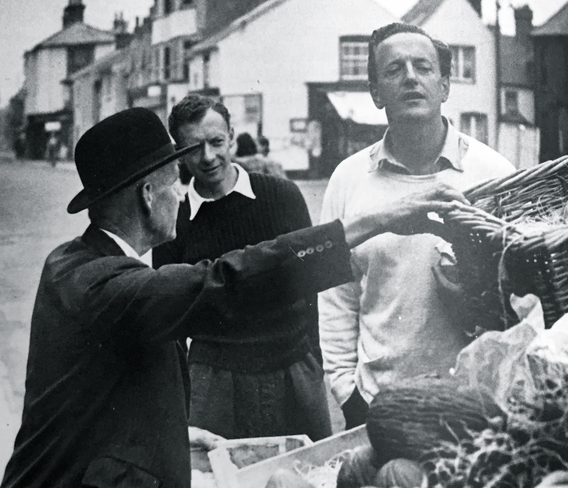 composersdoingnormalshit:   Benjamin Britten shopping at a farmers market with Peter