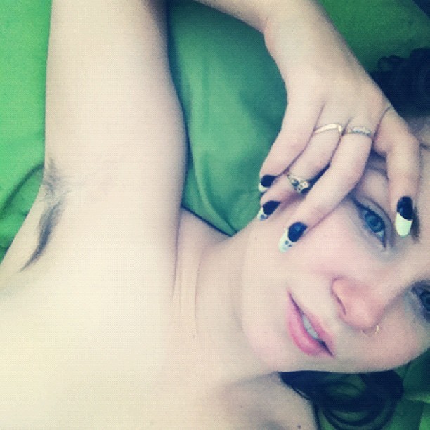 deanup:  Morning #feminist #hairypitsclub amylorrainegirl, instagram.com  :)
