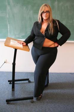 same-ol-stogey:  She can be my teacher130612/170