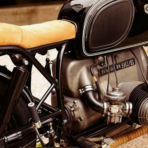 BMW 900 Cafe Brat | Tracker | CRD