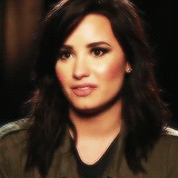 louvats-blog:  Demi Lovato Premieres Heart Attack Video. 