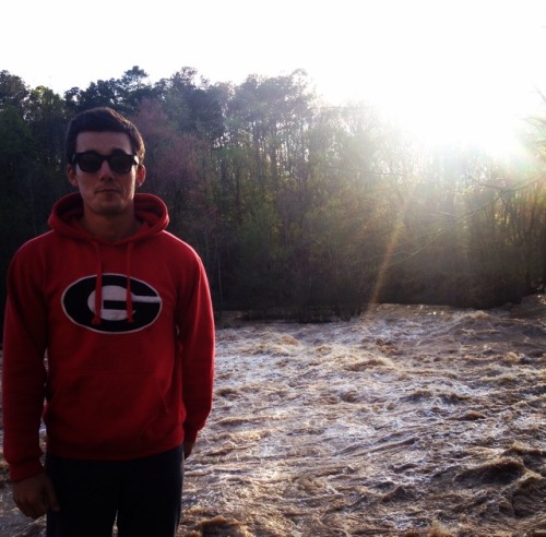 theheatofthesouth:  Sometimes you just need to go down to the old damn ruins after a good rain.