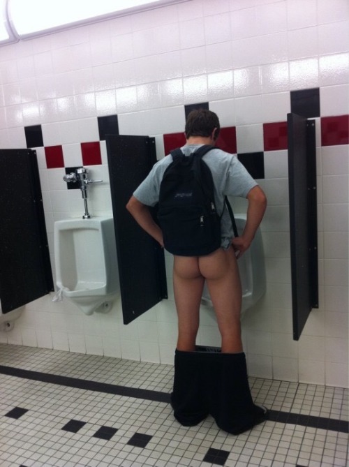 embarrassingmen:Zack was using the bathroom when all of a sudden some guys came up from behind him a