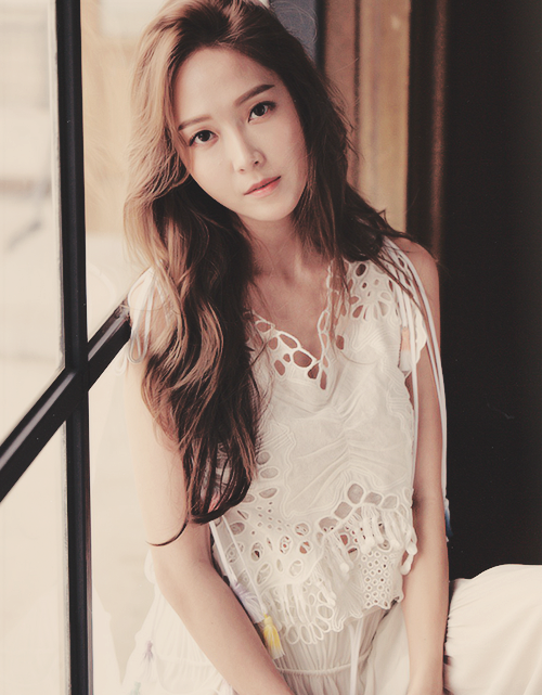 seosicatae:   — 73-76/ 930 random edits of jessica jung   —  just because