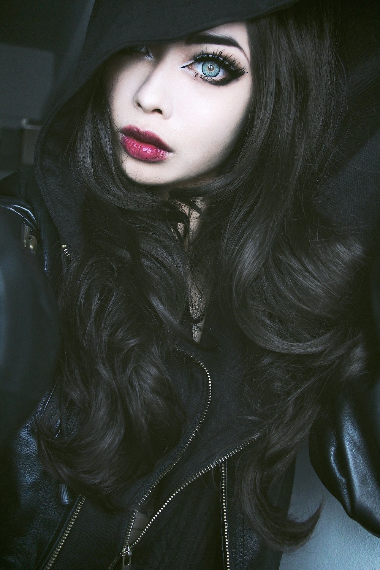 wylona-hayashi:  In the hood   How are you a real person idgi