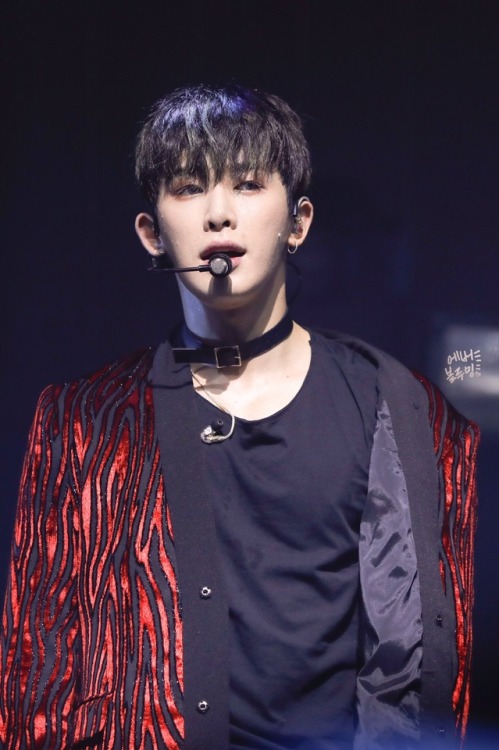 (PREVIEW) 170917 The 1st World Tour “BEAUTIFUL” @ Mexico City, Mexico (Wonho)