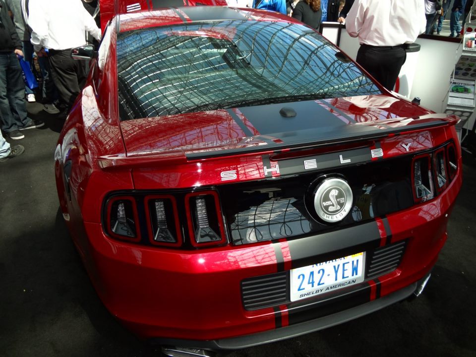 fuckyeahfordmustangs:  NYIAS 2013 Shelby GT500 Super Snake