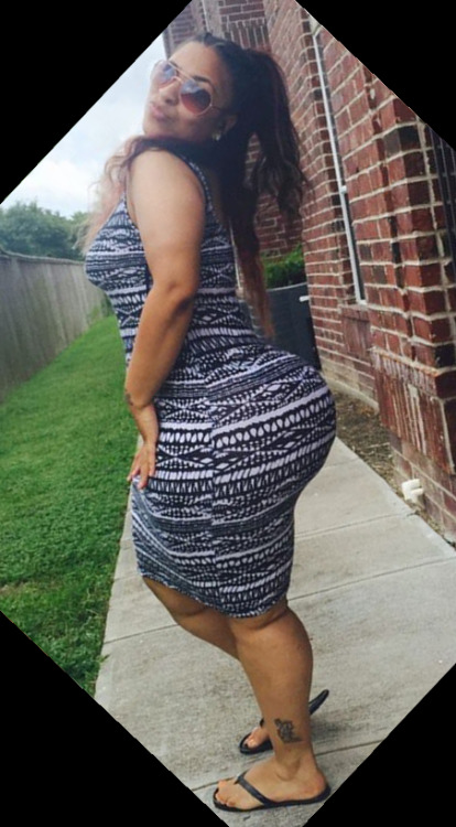jmac730p: extremebodiez: Ronie Aka Latin Lust Homegrown Hispanic Curves My goodness!