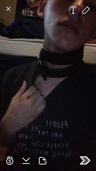 gayfetishlovers:  Gays near you need sex tonight: http://bit.ly/1VCYxP2 