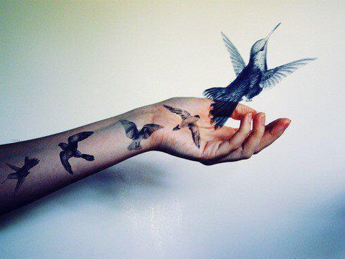 goesgoesdown:  movement on We Heart It. http://weheartit.com/entry/50094915/via/carlotaymc