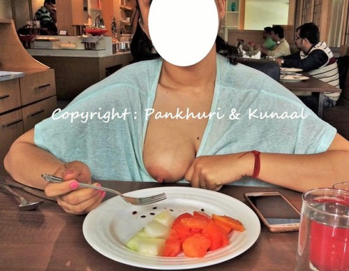 pankhurikunallkoblog: Pankhuri wanted to show the love_bite i given on her left boob……