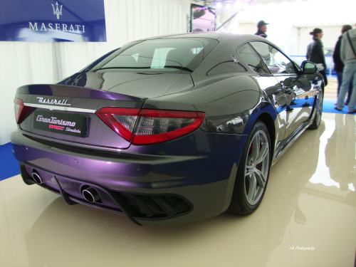 Maserati - Circuit du Val de Vienne - Sport et collection - 500 ferrari contre le cancer Facebook / 