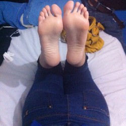 ifeetfetish:  Oh his jeans are off!! 🙊👣 #soles #footfetish by goddess_erin http://ift.tt/1AJLXz3