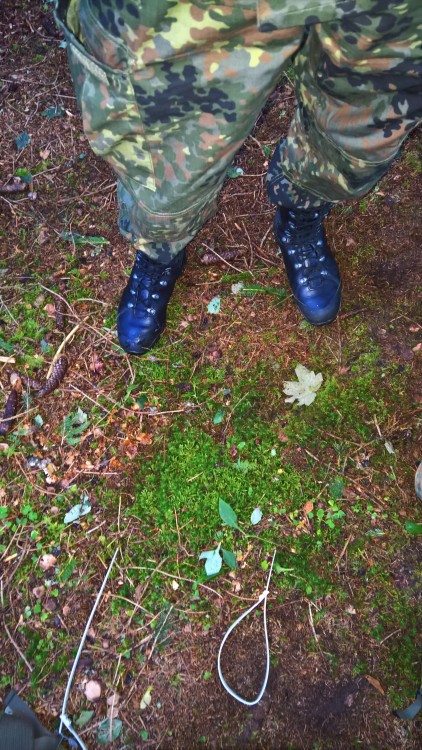 just enjoying the nature in Flecktarn und Haix Ranger GSG9-X high boots.  #GearSwiss