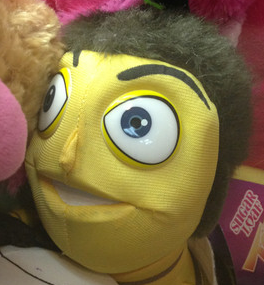 turncoatrunaround:  owlmachinegun:  top 10 pics of barry b benson <3   Who the hell