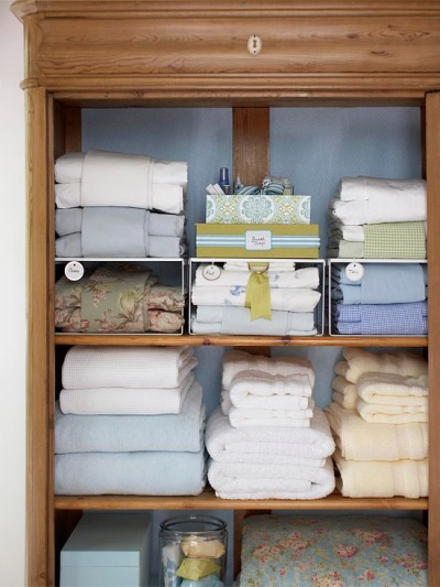 Is your Linen Closet a big, jumbled mess? To control the chaos, bundle together towel sets and linen sets. Add storage space by adding simple wire shelves.