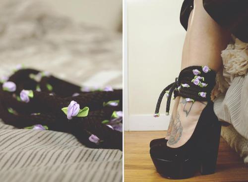 goth-schoolgirl-diaries:  babycuts:  deflowergrrrl:  floral shibari rope available here!  i want this so much  aww someone get me this!