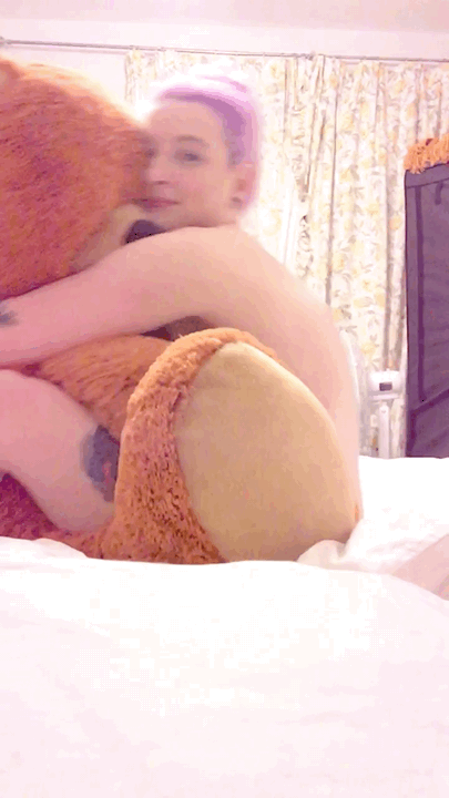 lost-lil-kitty: Hodor and I are too cute!!! (x)