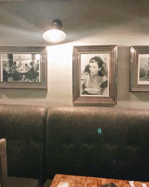 Night of sushi and vintage places