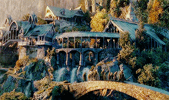 vanhoytls:  lotr meme: ten scenes → [1/10] “the depature of the fellowship”