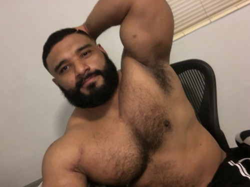 alwaysbeenstocky:  beastcortez:IG beastcortez @ Beefy bud…