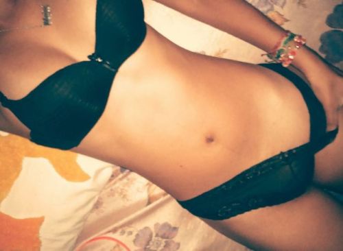 latinagoddeses: Nice body