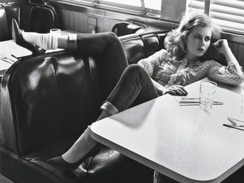 Sex wmagazine:  Amy Adams in Black and White pictures