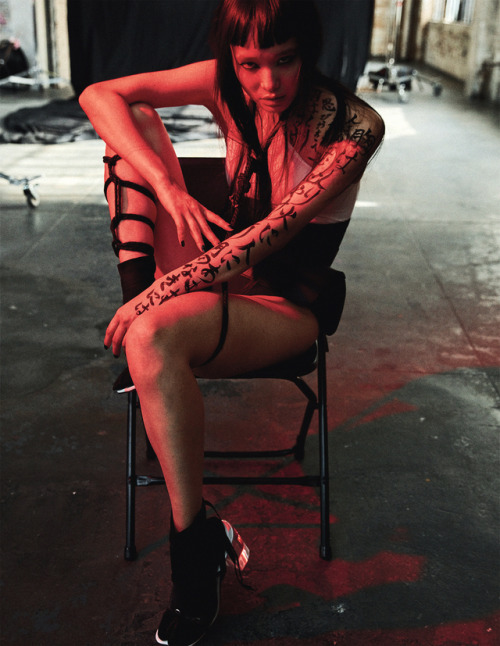 Yuka Mannami photographed by Jack Waterlot for Zoo Magazine N°63. source: vk.com/japanese.fa
