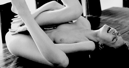 littlebanana77:  Experts estimate that an orgasm can burn between 60-100 calories.