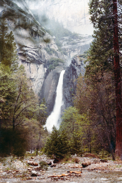 geologicaltravels:1980: Yosemite Falls, in May, almost exactly 40 years ago. I was about to fail my 