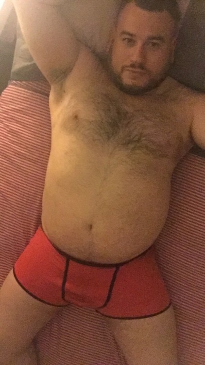 jad32789: thehairychestbear: crawfordgraeme: Who is coming for cuddles? Want